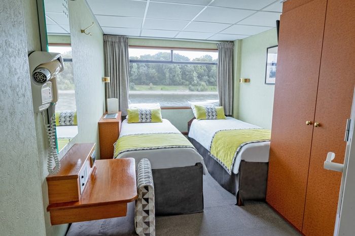 Accommodation on MS France